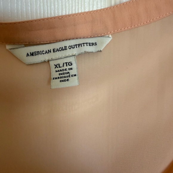 4/$20 American Eagle Pink Sleeveless sheer Tie-Front Blouse- size XL - Picture 2 of 3